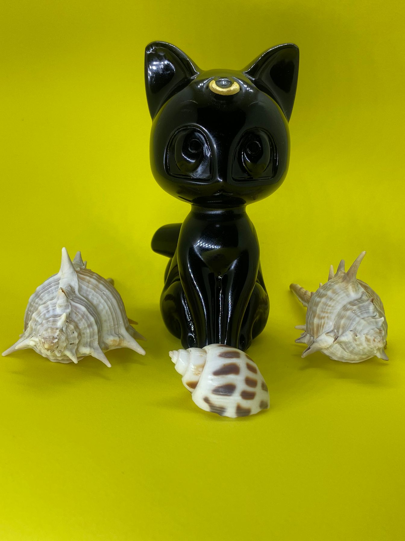 Black Obsidian Moon Cat Carving