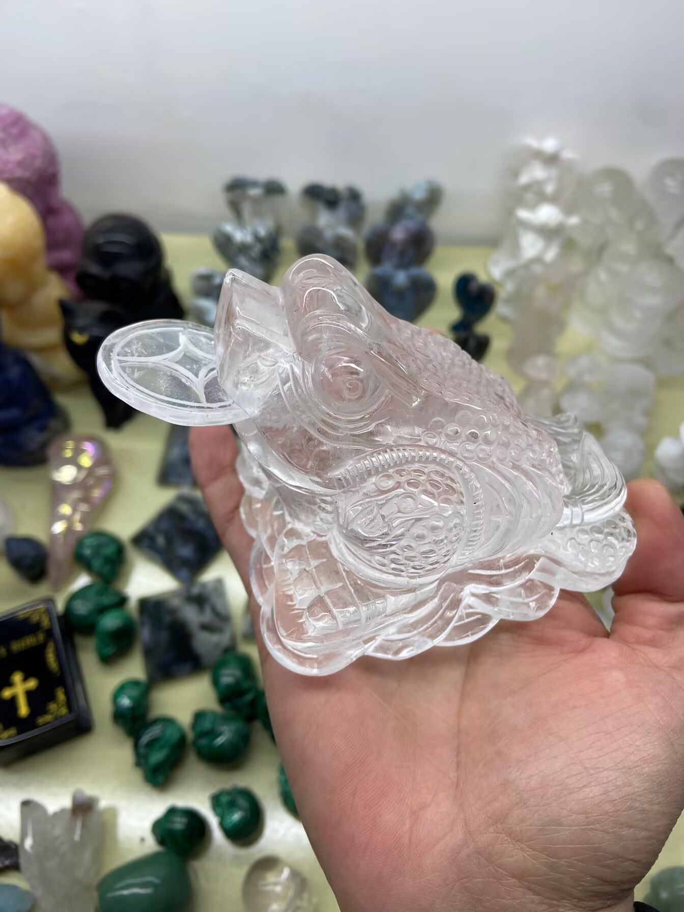 0.68kg High Quality Clear Quartz Money Frog