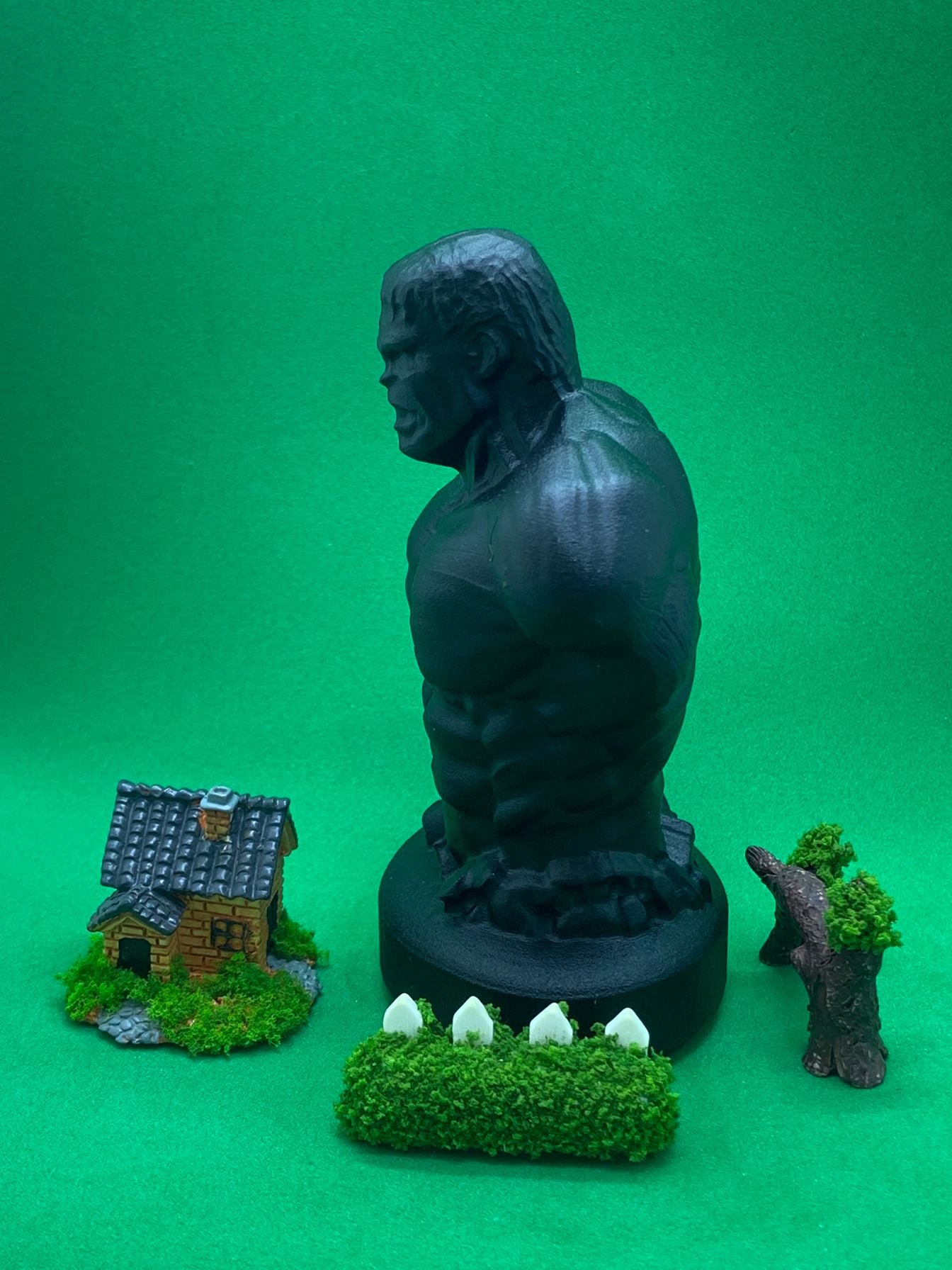 Black Obsidian Hulk Statue Carving